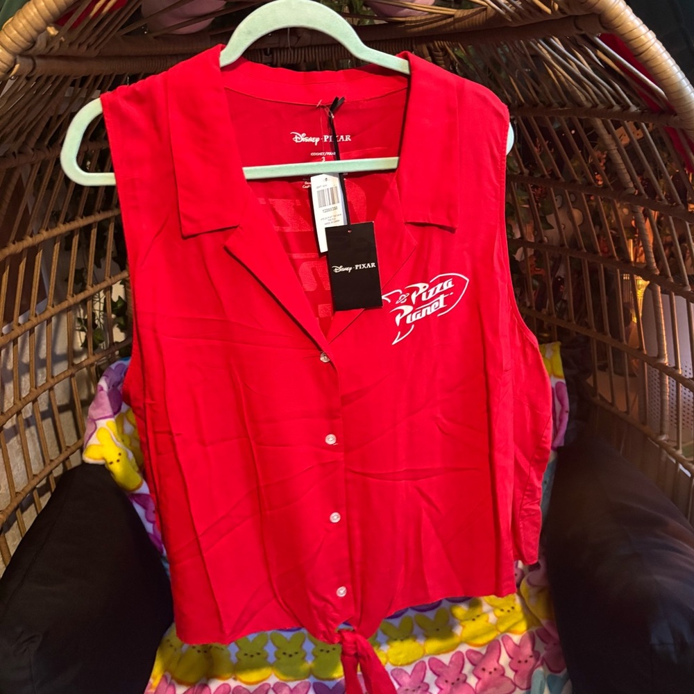 Pizza planet tie front crop top